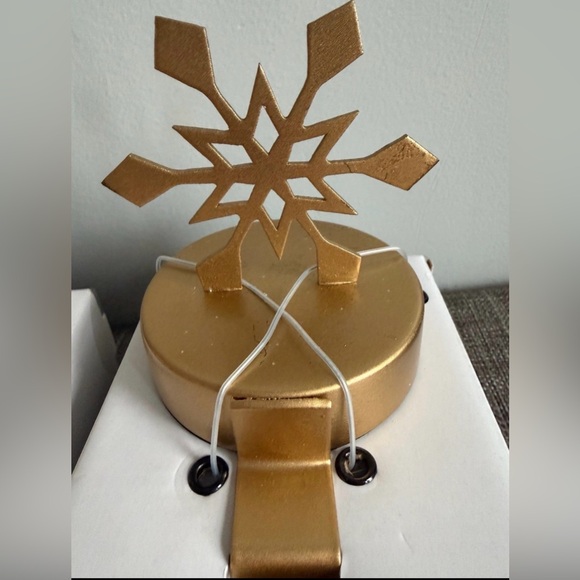 Target Gold Snowflake Stocking Holders - Picture 5 of 8